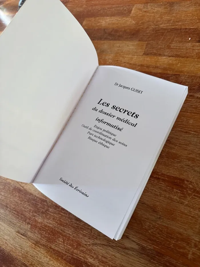 Livre les Secrets du dossier médical informatisé - photo numéro 4
