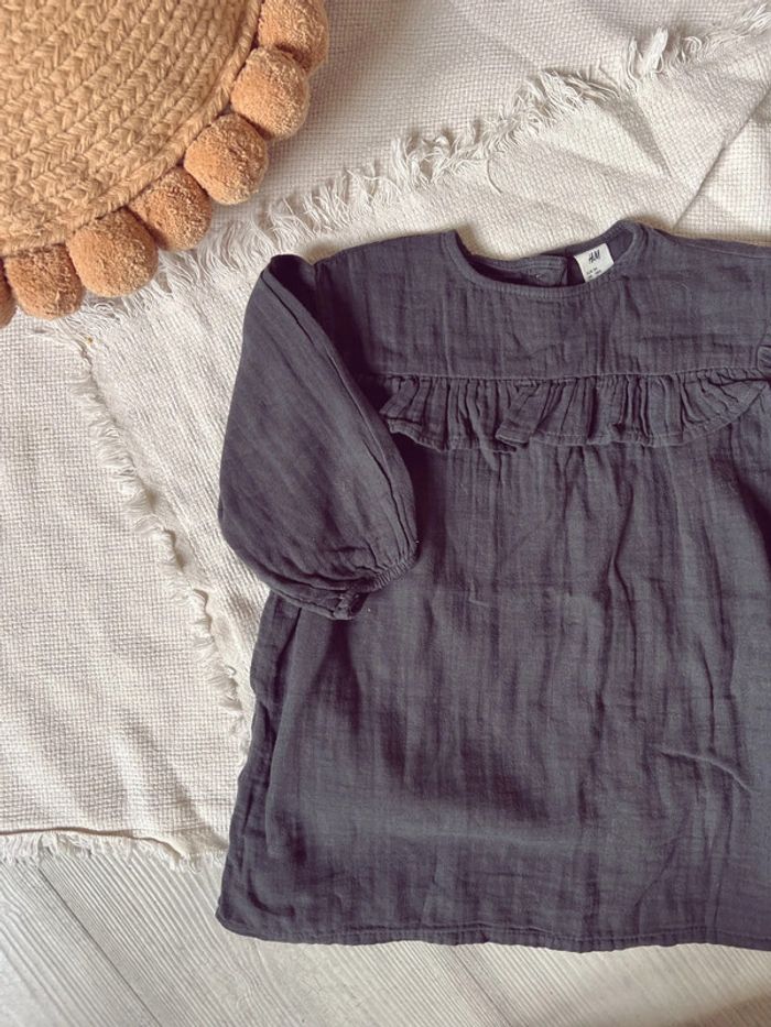 Robe h&m grise avec volant gaz de coton 86 - photo numéro 2
