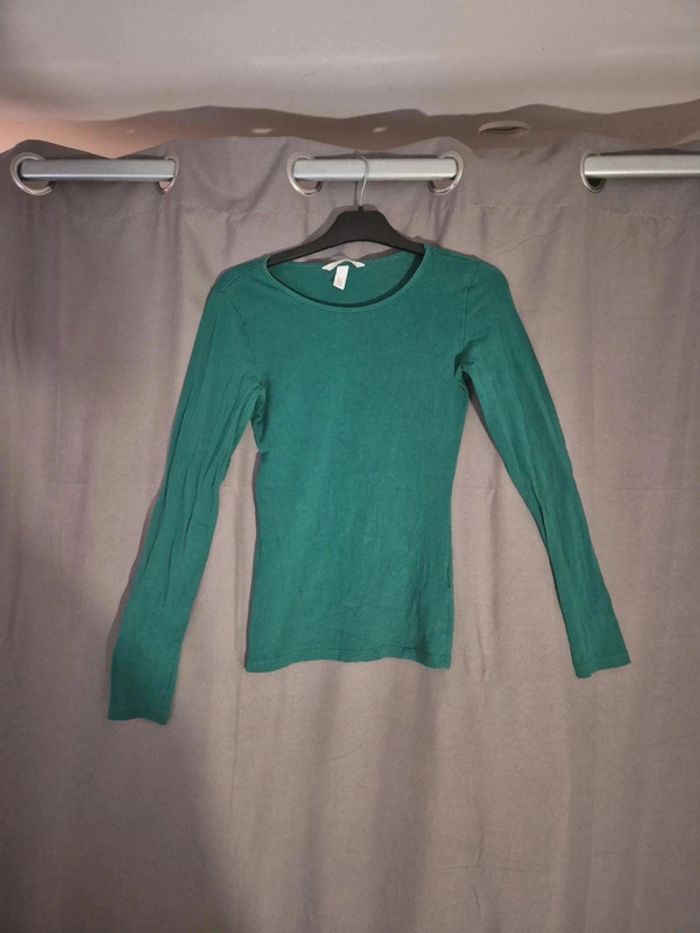 Pull vert - photo numéro 2