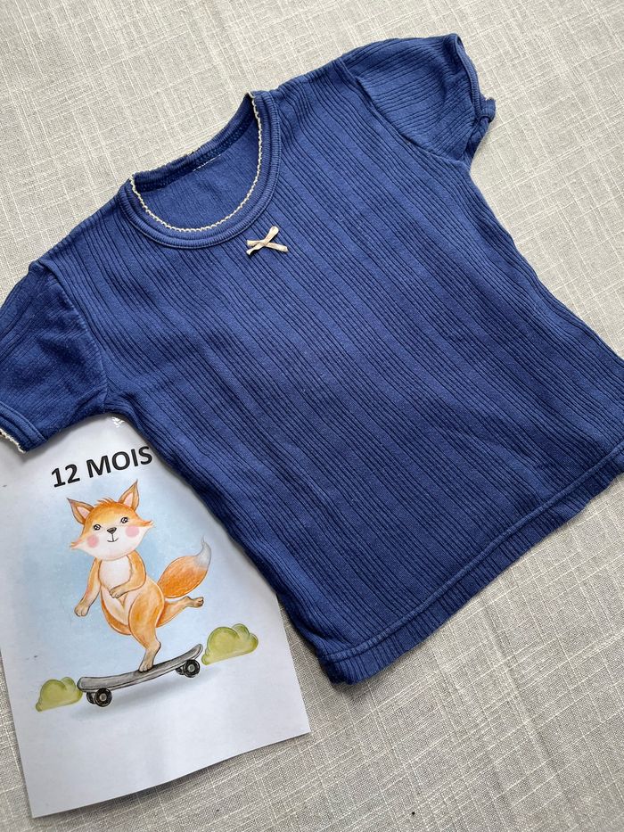 T-shirt avec petit noeud