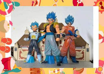 Lot 3 figurines clear rise goku, végéta et Gogeta.