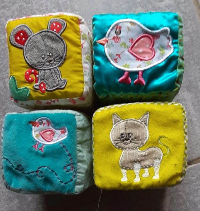 4 cubes tissus Sophie la girafe 6mois+ - photo numéro 2