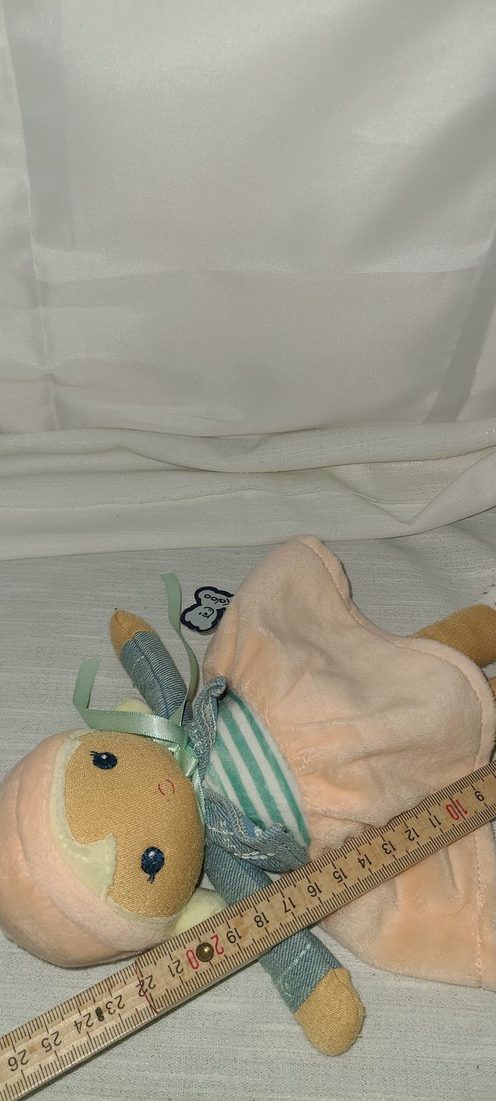 Peluche poupée KALOO fille Chloé robe beige veste jean - photo numéro 6