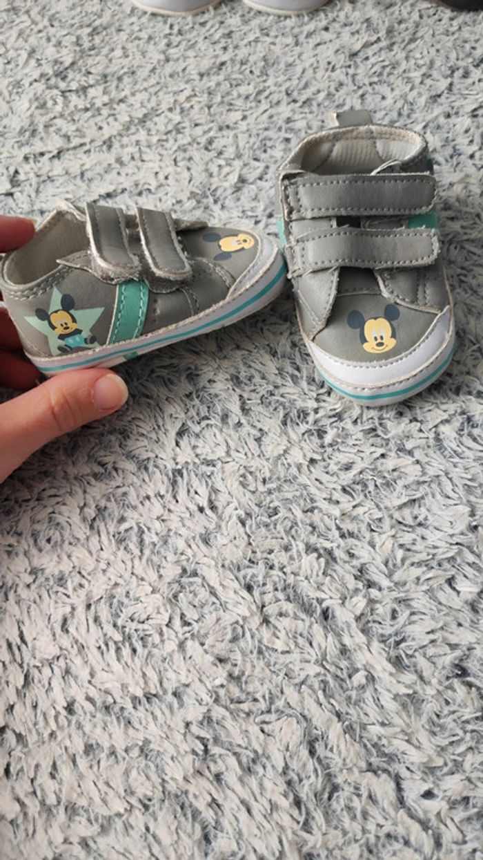 Lot Chaussures 3/6 mois - photo numéro 4