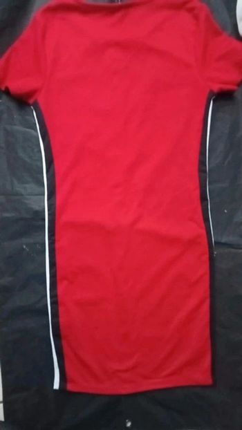 Très jolie robe rouge Jennifer
