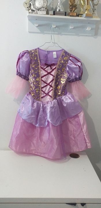 Déguisement Raiponce taille 6/ 8 ans 