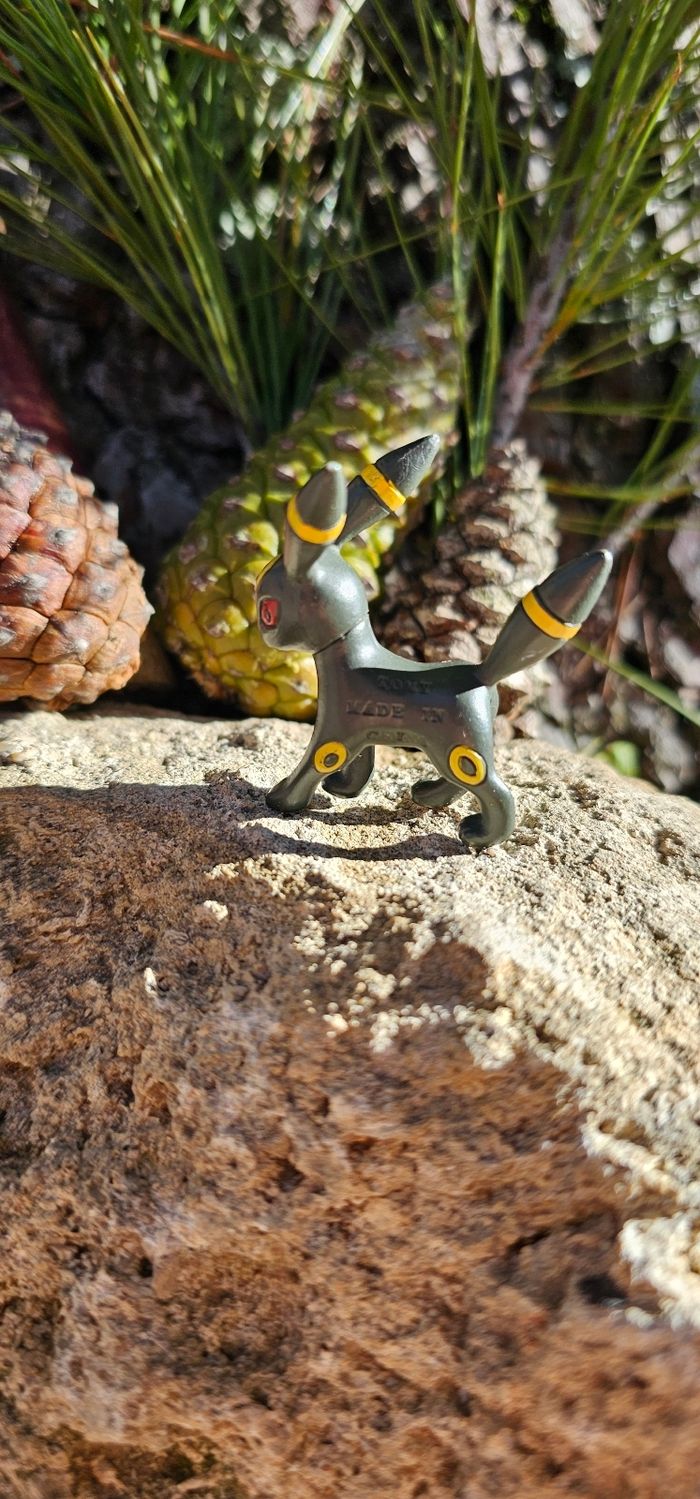 Super figurine Pokemon Nintendo tomy Évolution de Évoli noctali - photo numéro 4