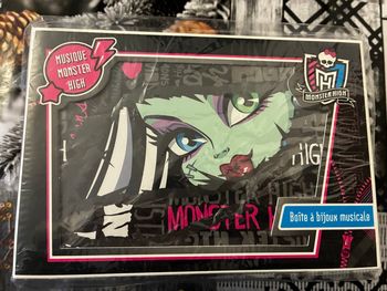 Boîte à bijoux musical monster high 