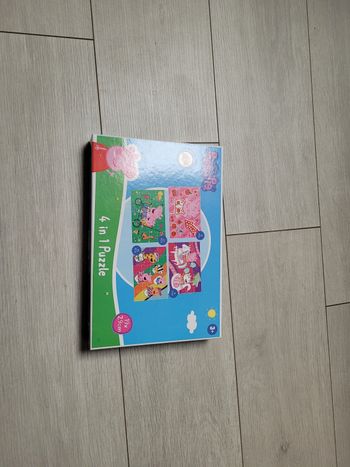 Boite de 4 puzzles peppa pig