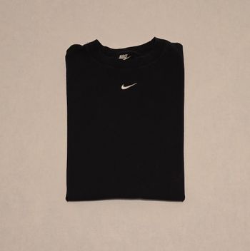 Tee-shirt Nike noir femme 
