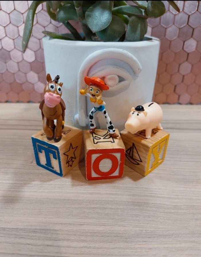 Neuf > 3 personnages Toy Story > Jessie/Bayonne/Pile Poil - photo numéro 5