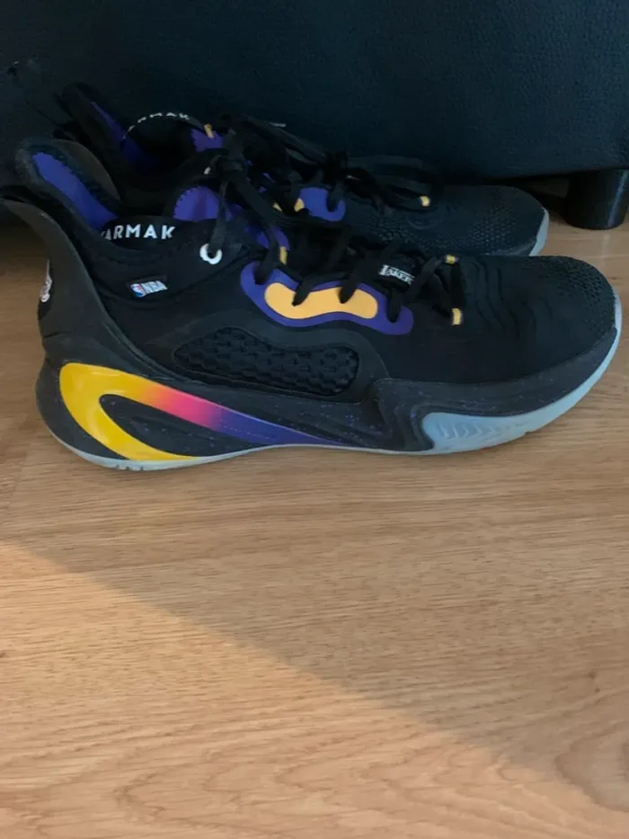 Baskets Los Angeles Lakers - photo numéro 3