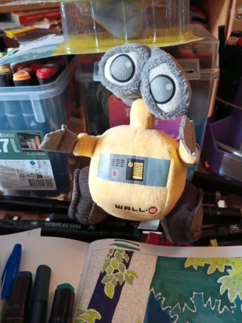 Peluche Disney wall.e 15cm env pas de vinted go