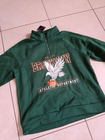 A saisir, pull mixte , taille L ! ( bien lire merci)