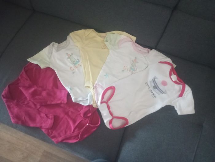 Lot de 6 bodies bébé 18mois