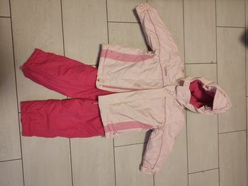 Manteau et pantalon en salopette ski