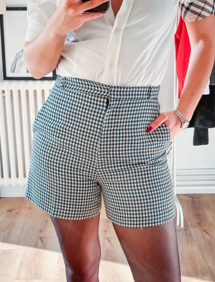 Short taille haute Claudie Pierlot bleu blanc et noir taille 38