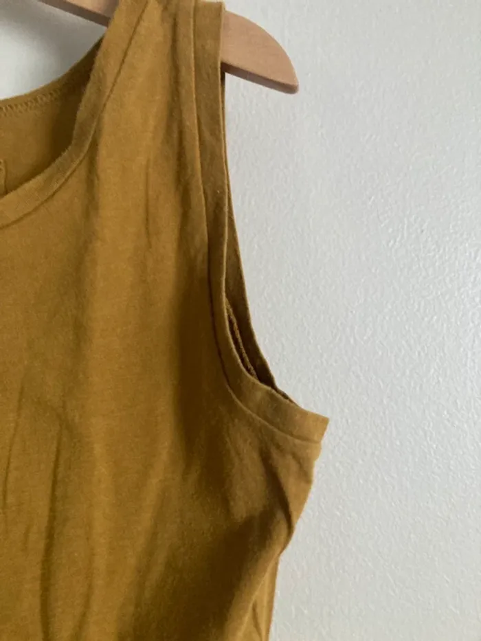 Bonpoint 🍒 joli débardeur 10 ans - photo numéro 4