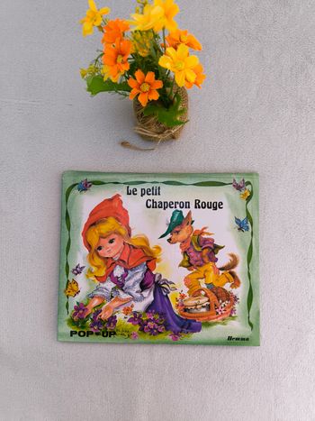 Livre Le petit chaperon rouge Hemma