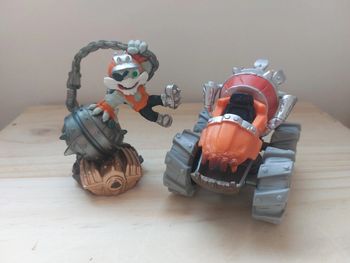 Figurines Skylanders Superchargers Smash Hit + Thump Truck