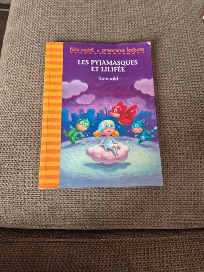 Livre 1eres lecture Les pyjamasques et lilifee