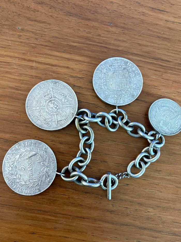 Bracelet avec pièces de collection tout en argent ancien - photo numéro 2