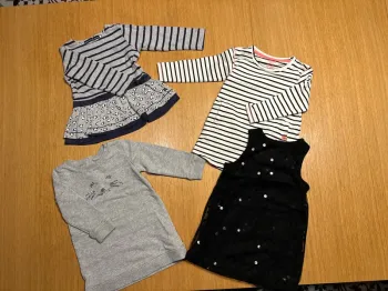 Lot 3 robes + 1 tunique