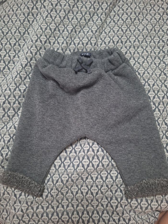 Lot 4 pantalons 6 mois - photo numéro 2