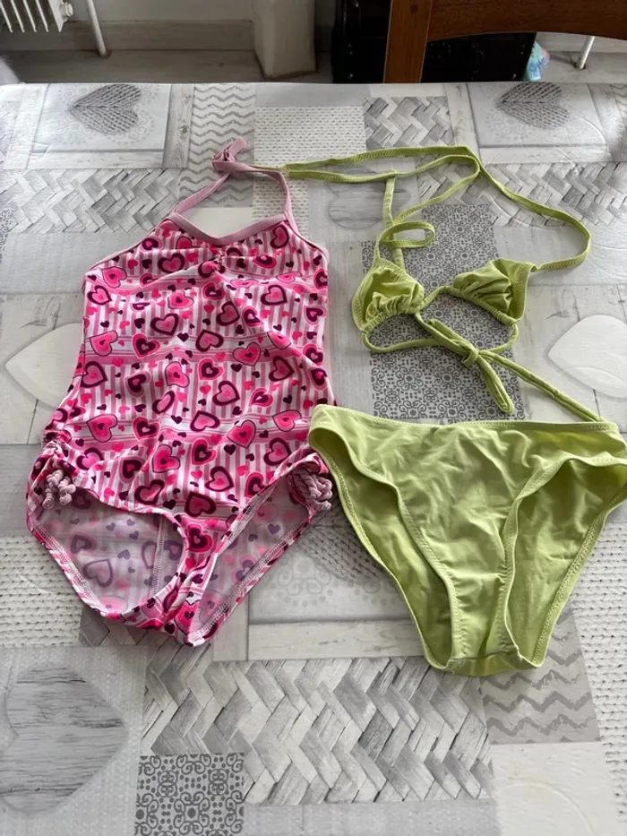 Lot de 2 maillots de bain 8 ans