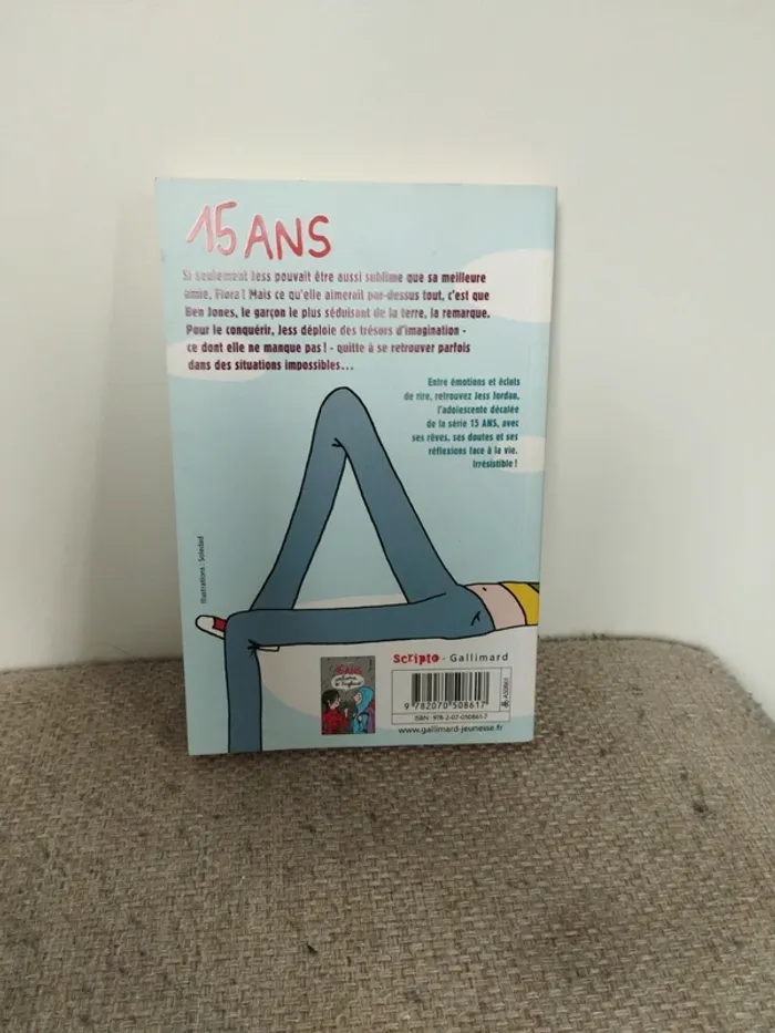 Livres 15 ans charmante mais cinglé - photo numéro 2