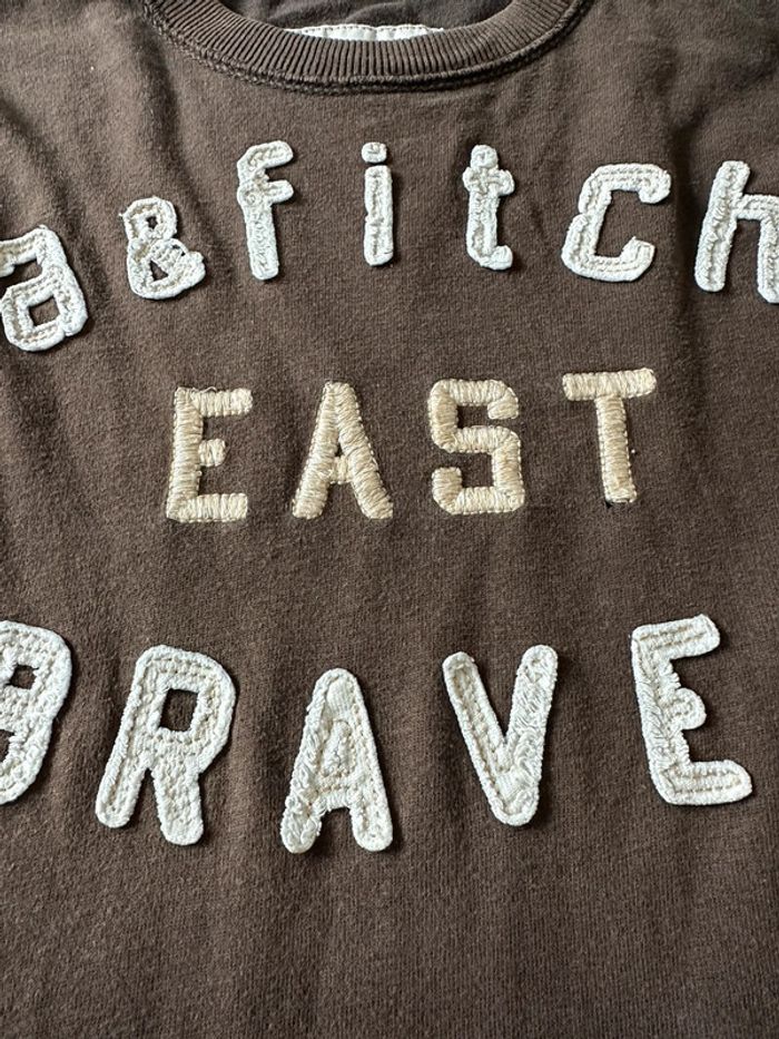 T-shirt marron Abercrombie - photo numéro 2