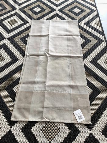 Chemin de table 40*160cm neuf