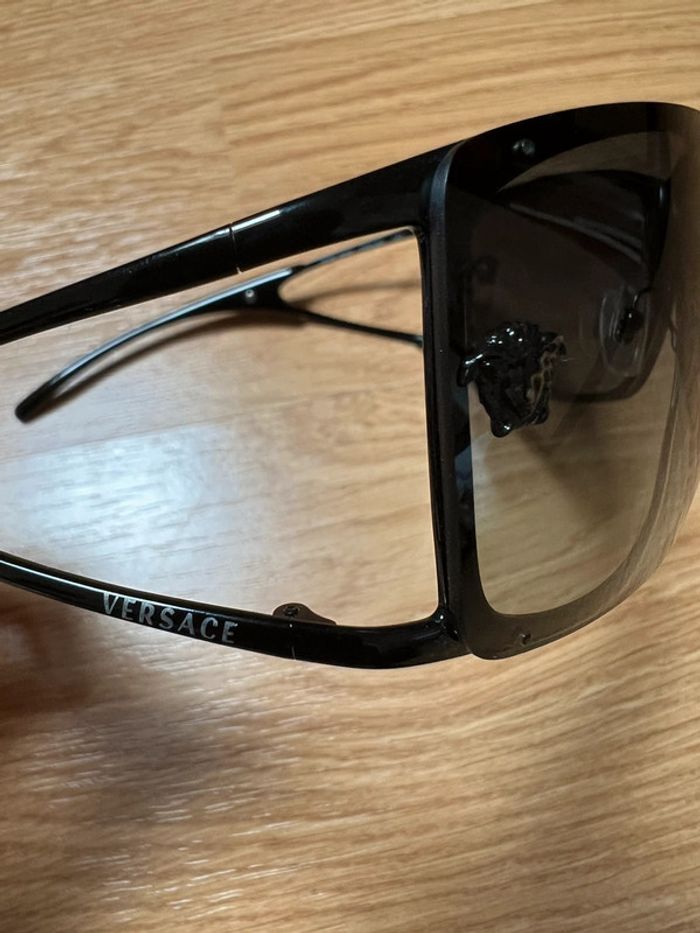 Lunette de soleil Versace - photo numéro 4
