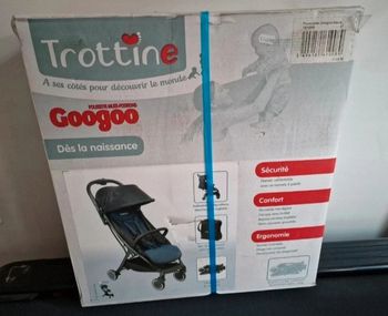 Poussette extra compacte Googoo Neuve