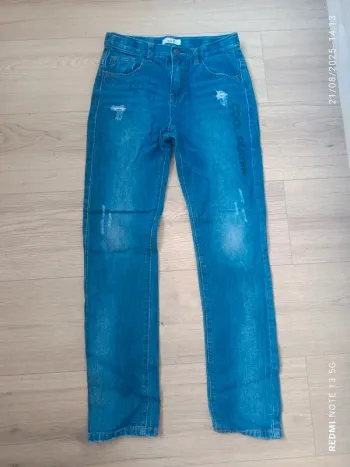 Magnifique jean abcd taille 10ans