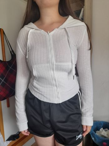 Gilet à capuche