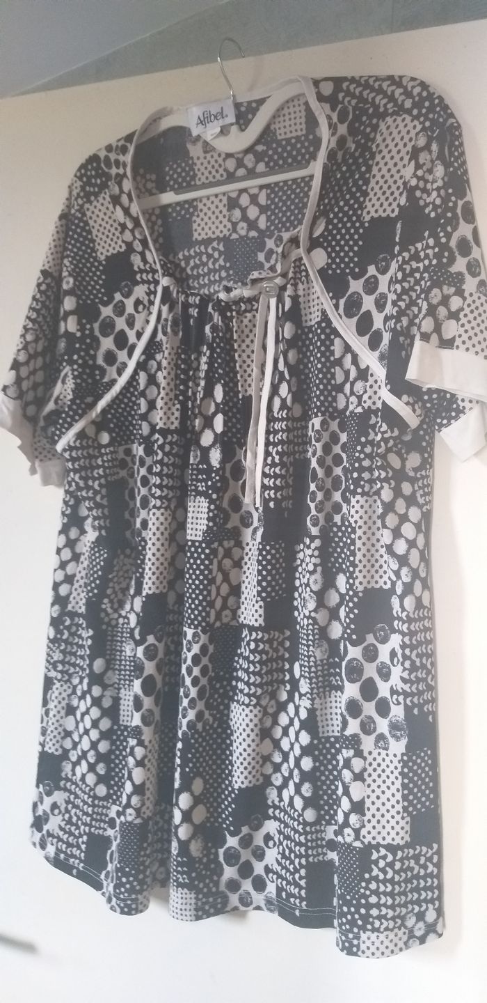 Tunique femme taille 50/52 en excellent état