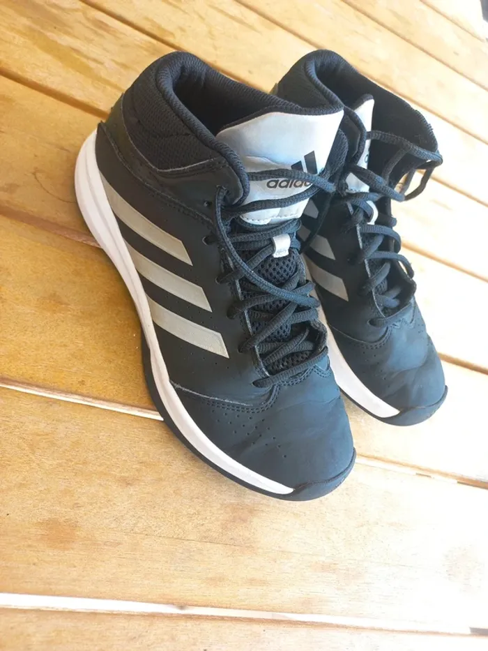 Basket adidas - photo numéro 2