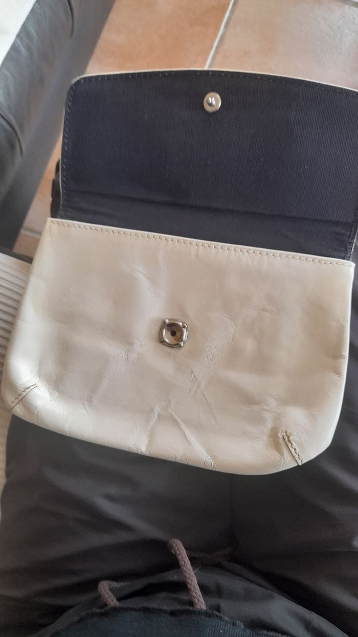 Pochette cuir souple