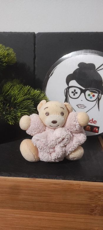 doudou peluche ours boule pljme kaloo rose beige côtelé marron Petit Modèle