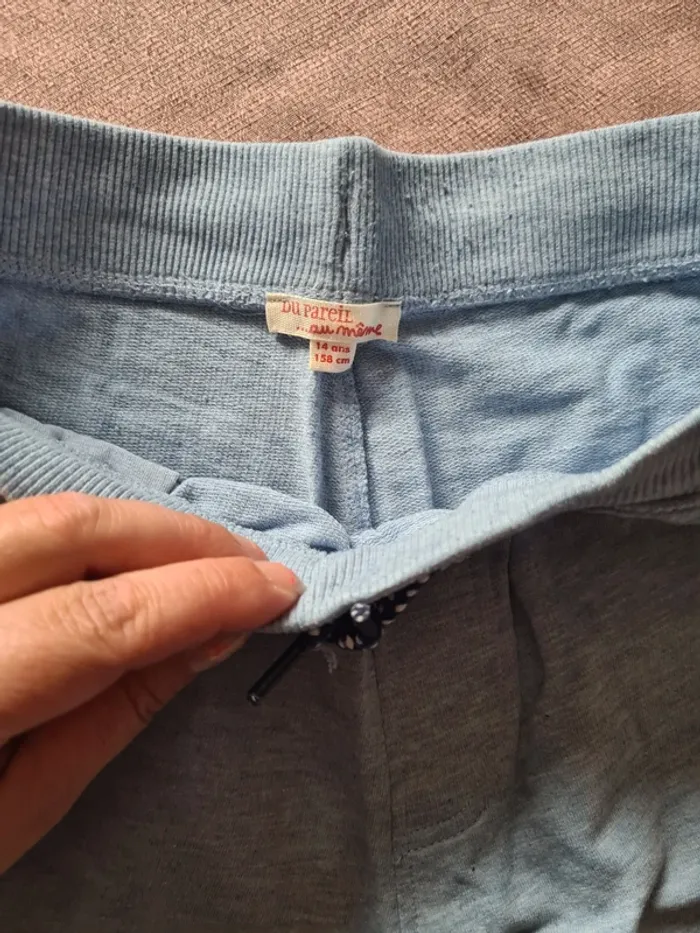 Lot de 2 short 14 ans DPAM 🦕🦖 - photo numéro 4