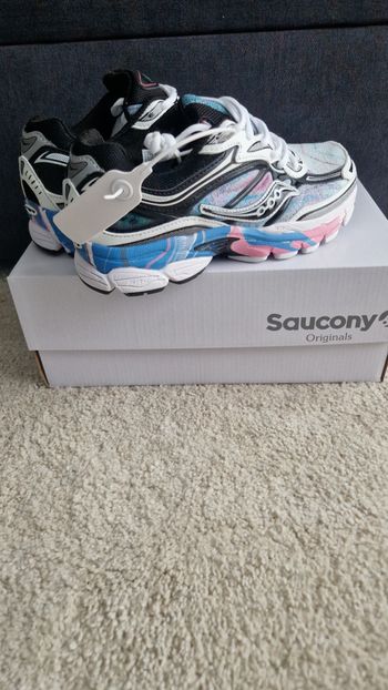Saucony