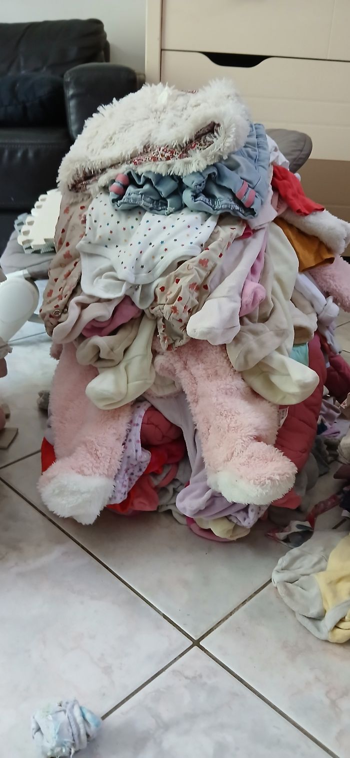 Lot vêtement bebe fille - photo numéro 2