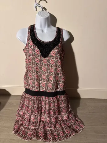 Robe sans manche cache cache chic