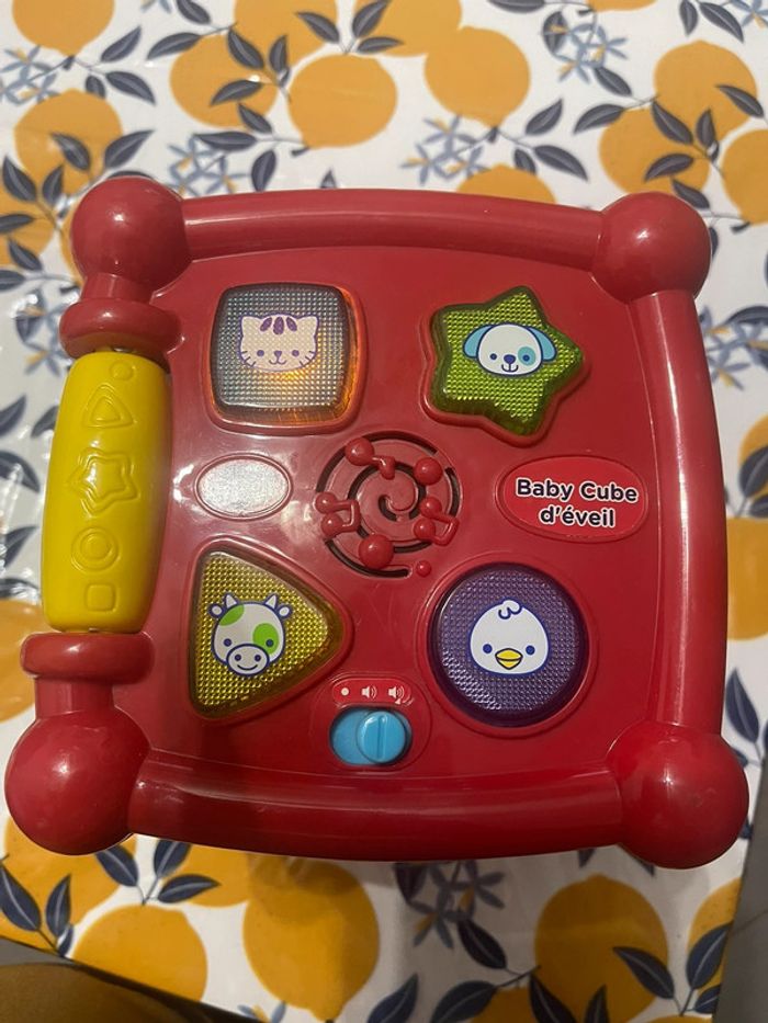 Lot éveil : cube d’éveil vtech et lion - photo numéro 6