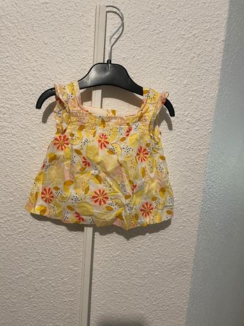 Joli haut 3 mois du pareil au meme