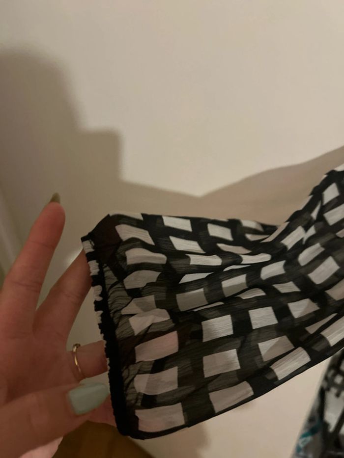 Blouse  noir et blanche - photo numéro 4
