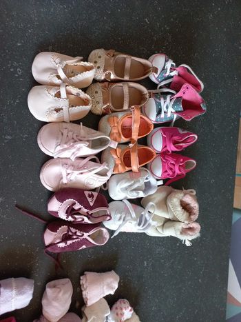 Lot chaussons de la naissance à 6 /12 )mois