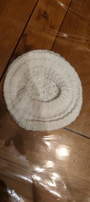 Bonnet style béret taille unique