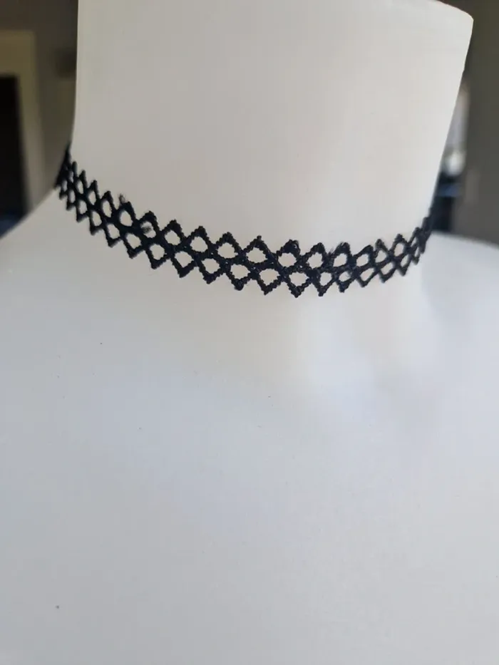 Collier fantaisie ras de cou choker noir - photo numéro 2